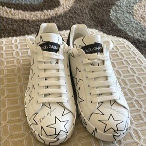 Dolce & Gabbana White Sneakers with Black Stars!